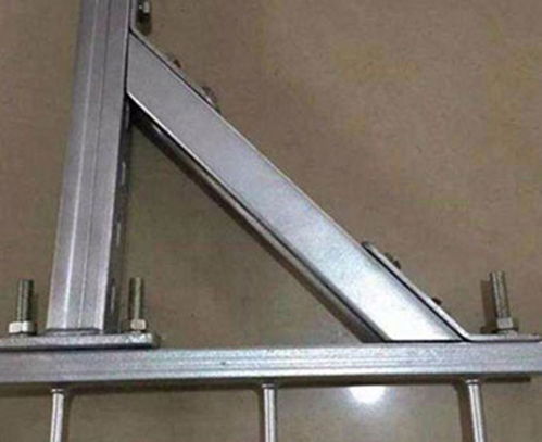 大庆综合管廊支架定做与冠铁金属制品型号规格解析——以日光灯支架为例